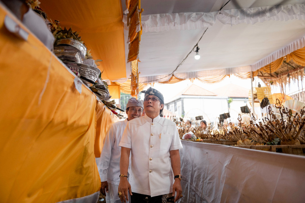 Bupati Giri Prasta Hadiri Karya Manusa Yadnya Desa Adat Taman